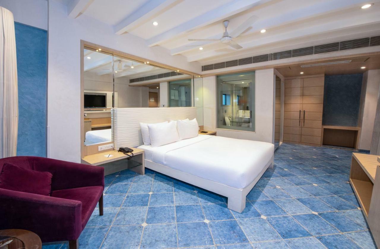 Luxury Room - 20% Discount on Food & Soft Beverages at Zante and Dine - One round of Tea coffee at Zante -  Complimentary Breakfast Included - Valid till 30th Sep 2026